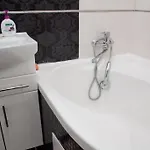 Romantic Apartments - 2Br In Old Town , 5 Min To Opera