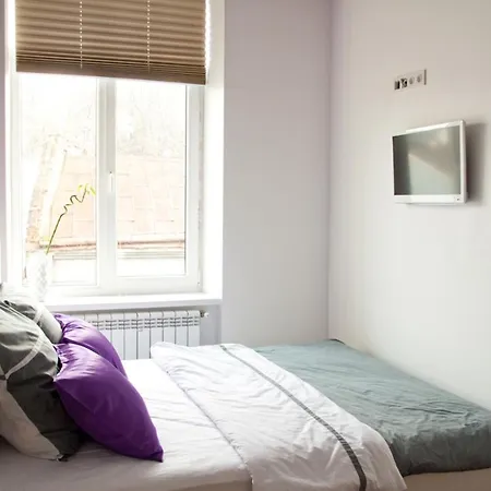 Apartmán Romantic Apartments - 2Br In Old Town , 5 Min To Opera *