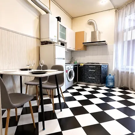 Romantic - 2br In Old Town , 5 Min To Opera * Leopoli