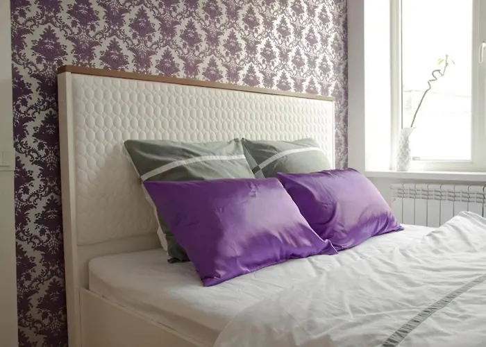 Romantic Apartments - 2Br In Old Town , 5 Min To Opera Apartmán